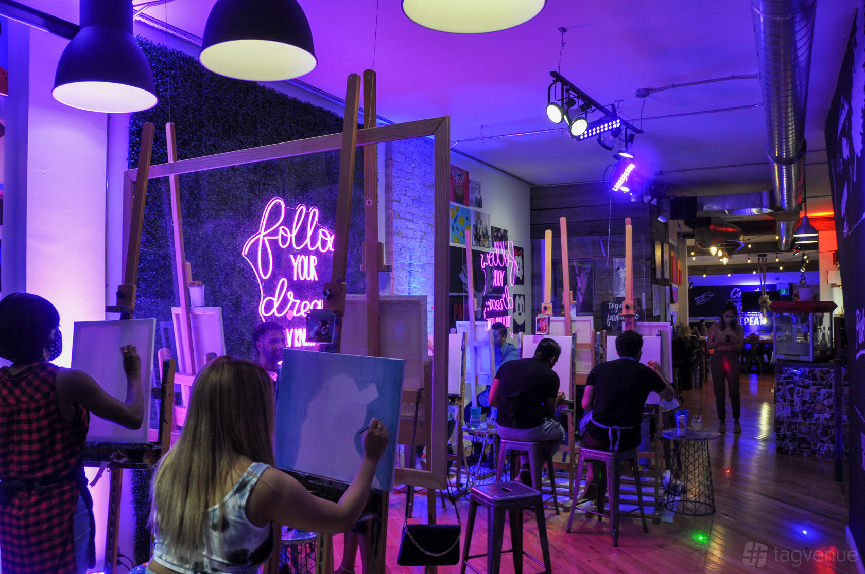 Lush Paint Bar La Background for Your Screen Lush Paint Bar La Background for Your Screen