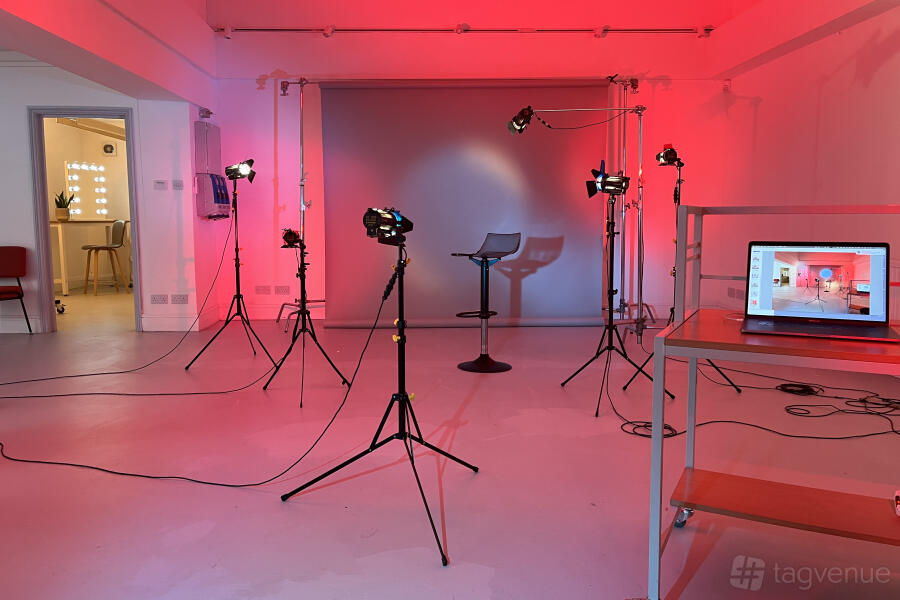 Set Den Studio The Cam Den Studio - The Cam Den - Event Venue Hire - Tagvenue.com