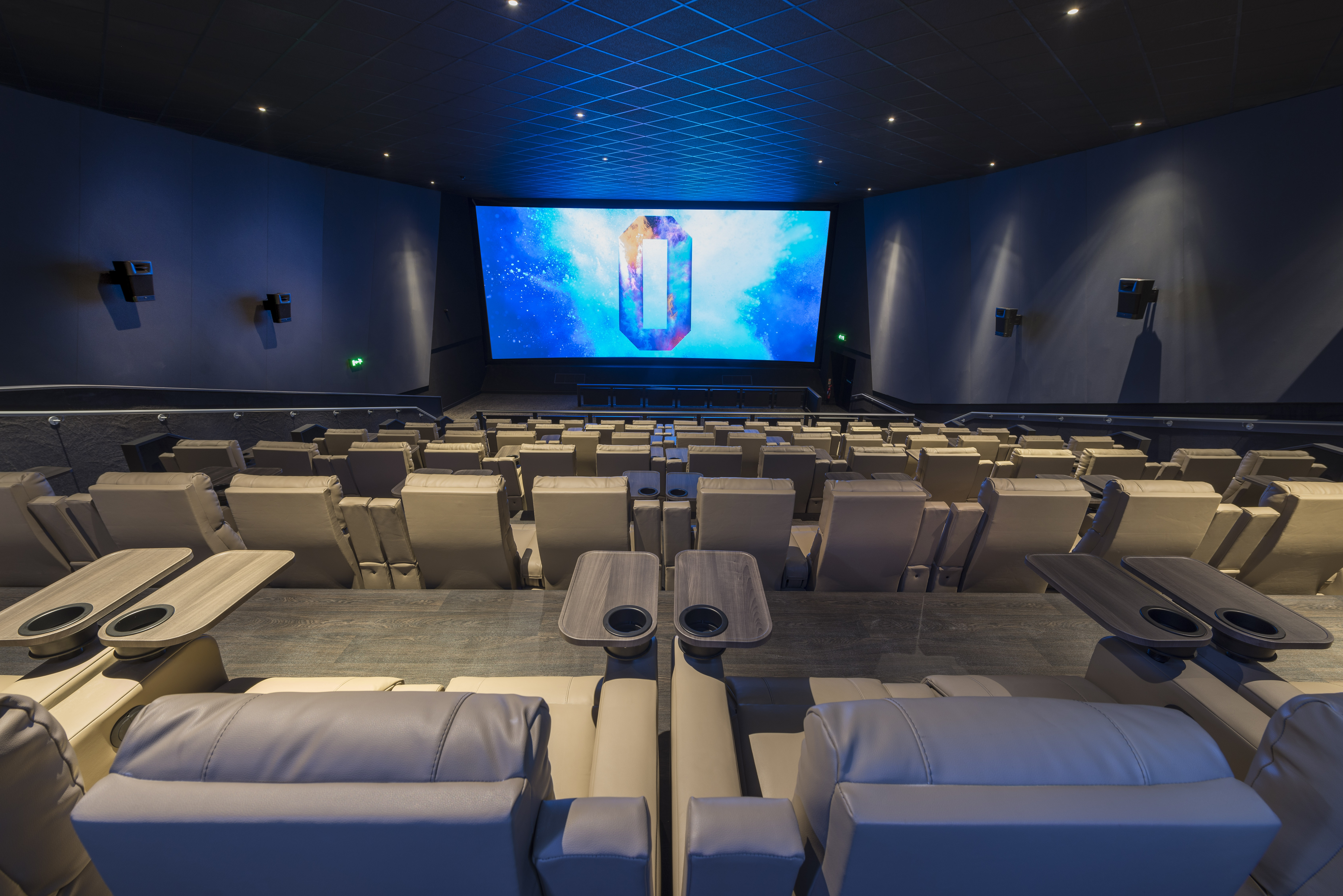 Фото: Odeon Luxe Birmingham Broadway Plaza, кофейня, Англия, Бирмингем, город Би